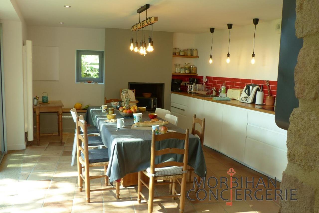 Belle Longere En Campagne A Larmor Baden Villa Exterior photo